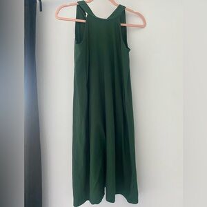 Elegant Green Sleeveless Dress